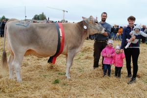 Schneuter mittlere_Champion Carol_Beat Rohrer Bennau